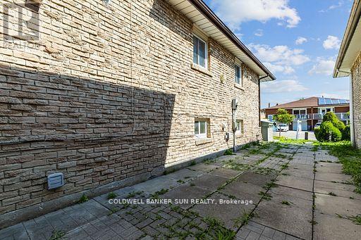 38 Fallway Road, Brampton, Ontario  L6V 3H2 - Photo 36 - W12529730