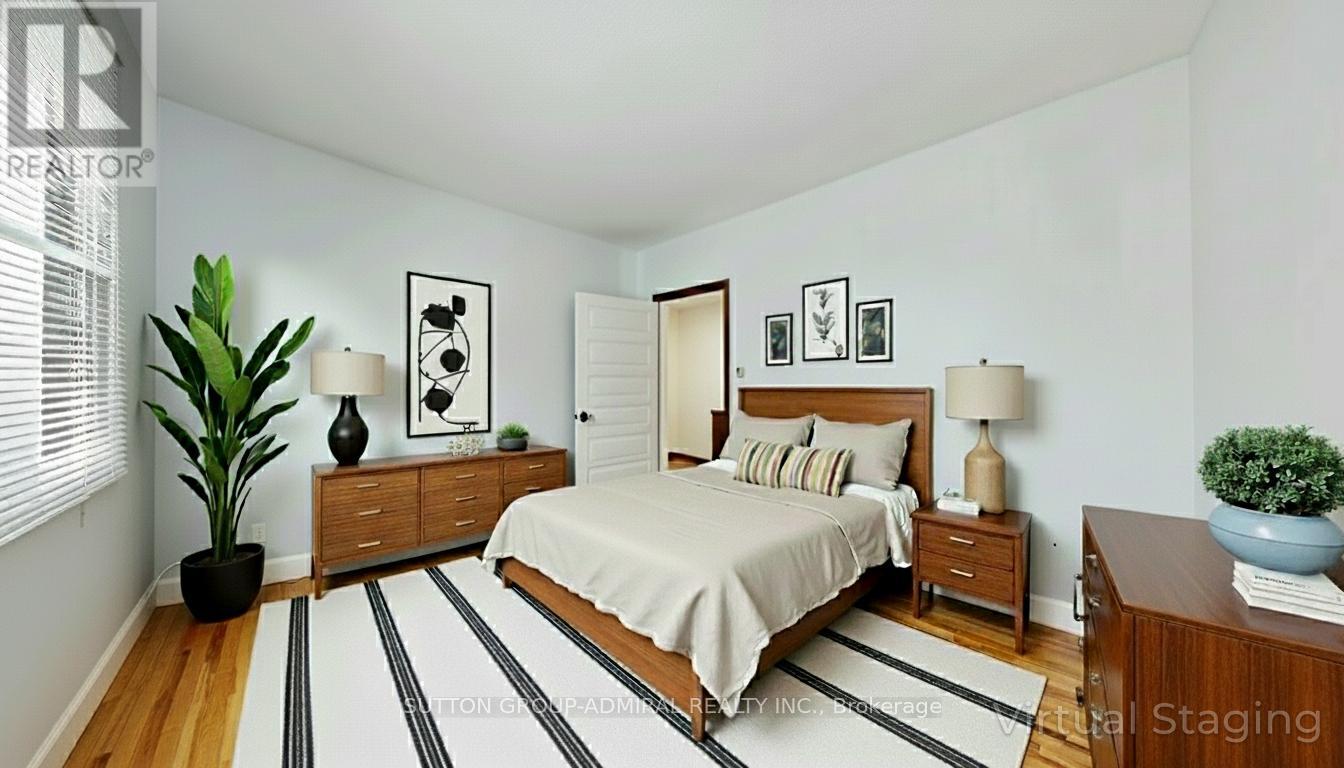 575 St Clarens Avenue, Toronto, Ontario  M6H 3W8 - Photo 10 - W12529732