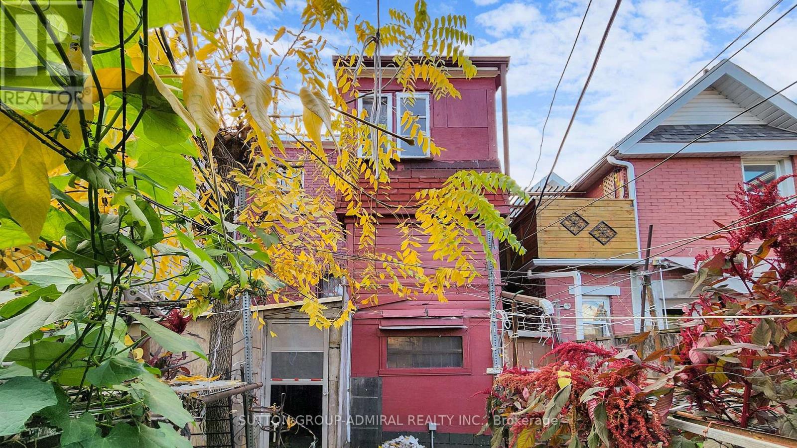 575 St Clarens Avenue, Toronto, Ontario  M6H 3W8 - Photo 39 - W12529732