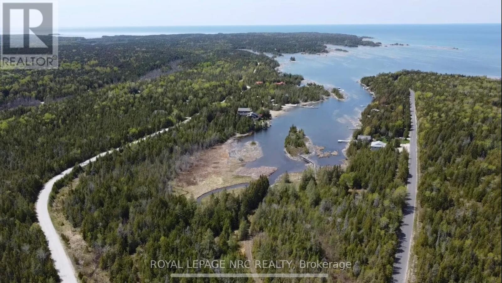 25 Simpson Avenue, Northern Bruce Peninsula, Ontario  N0H 2R0 - Photo 2 - X12529768