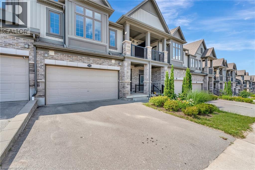 592 Mayapple Street, Waterloo, Ontario  N2V 0E3 - Photo 2 - 40787201