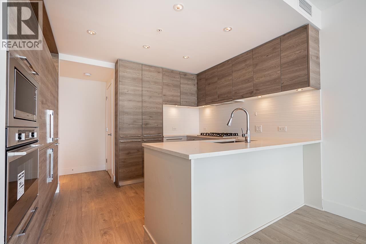 2401 7303 Noble Lane, Burnaby, British Columbia  V3N 0H2 - Photo 2 - R3066112