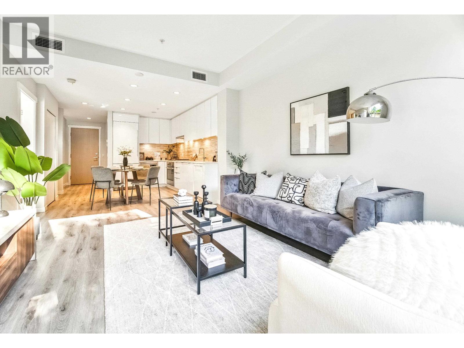 109 9233 ODLIN ROAD, Richmond, British Columbia