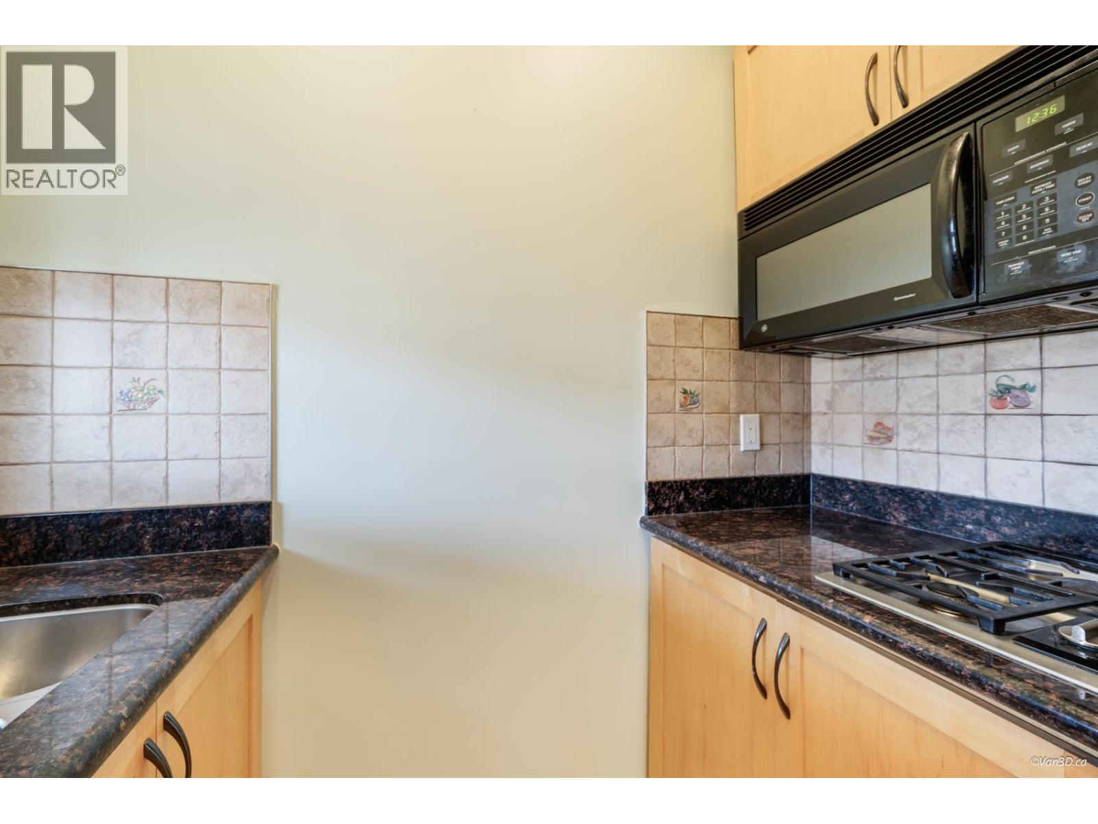 3559 Worthington Drive, Vancouver, British Columbia  V5M 3Y1 - Photo 12 - R3066147