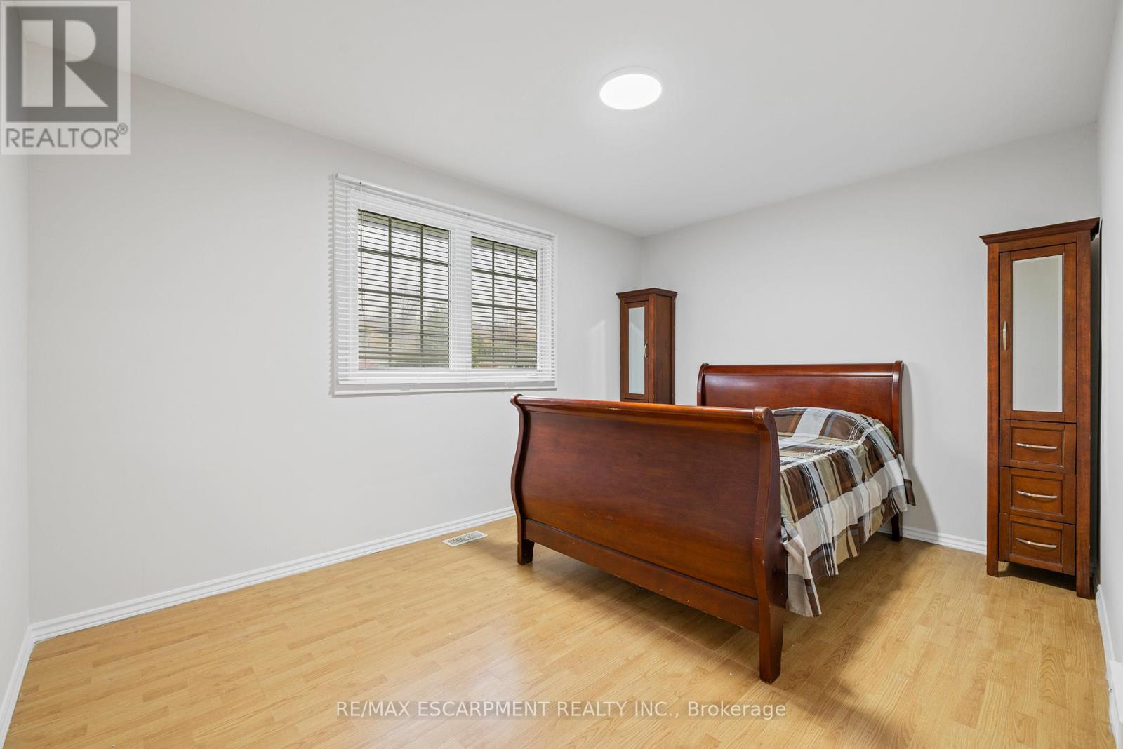 19 Winthrop Place, Hamilton, Ontario  L8G 3M3 - Photo 20 - X12529498