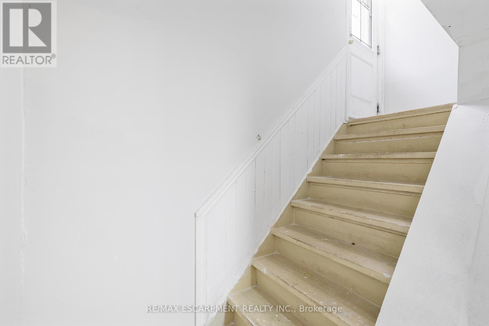 19 Winthrop Place, Hamilton, Ontario  L8G 3M3 - Photo 23 - X12529498