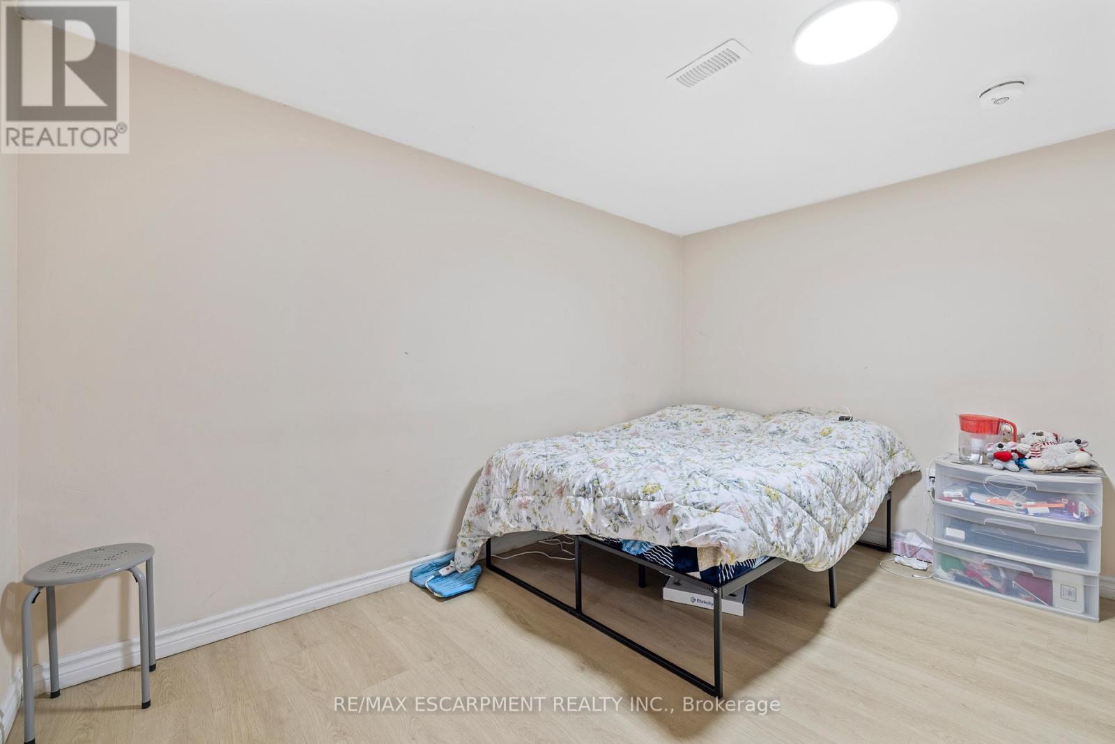 19 Winthrop Place, Hamilton, Ontario  L8G 3M3 - Photo 30 - X12529498