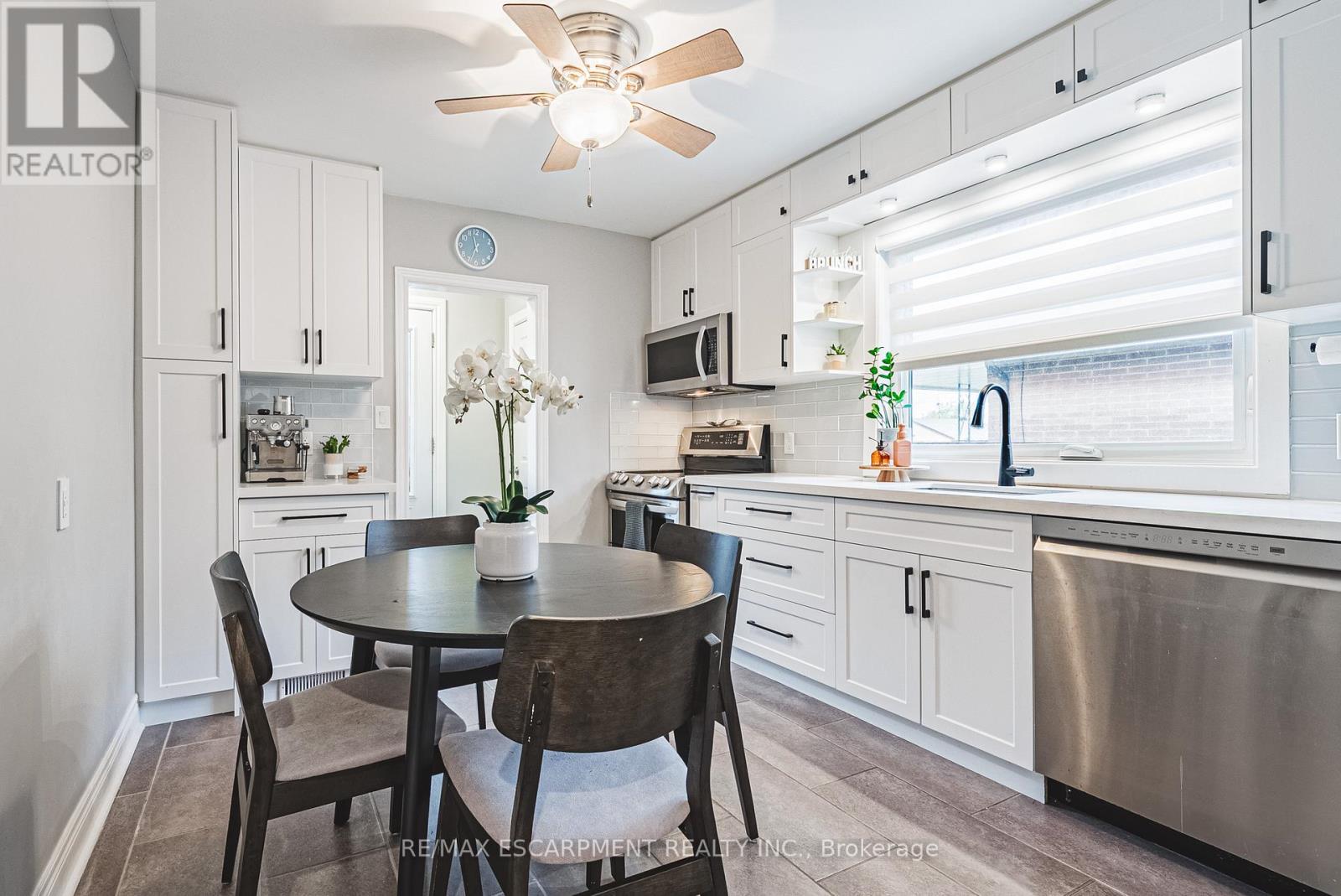 307 East 33rd Street, Hamilton, Ontario  L8V 3T9 - Photo 12 - X12529566