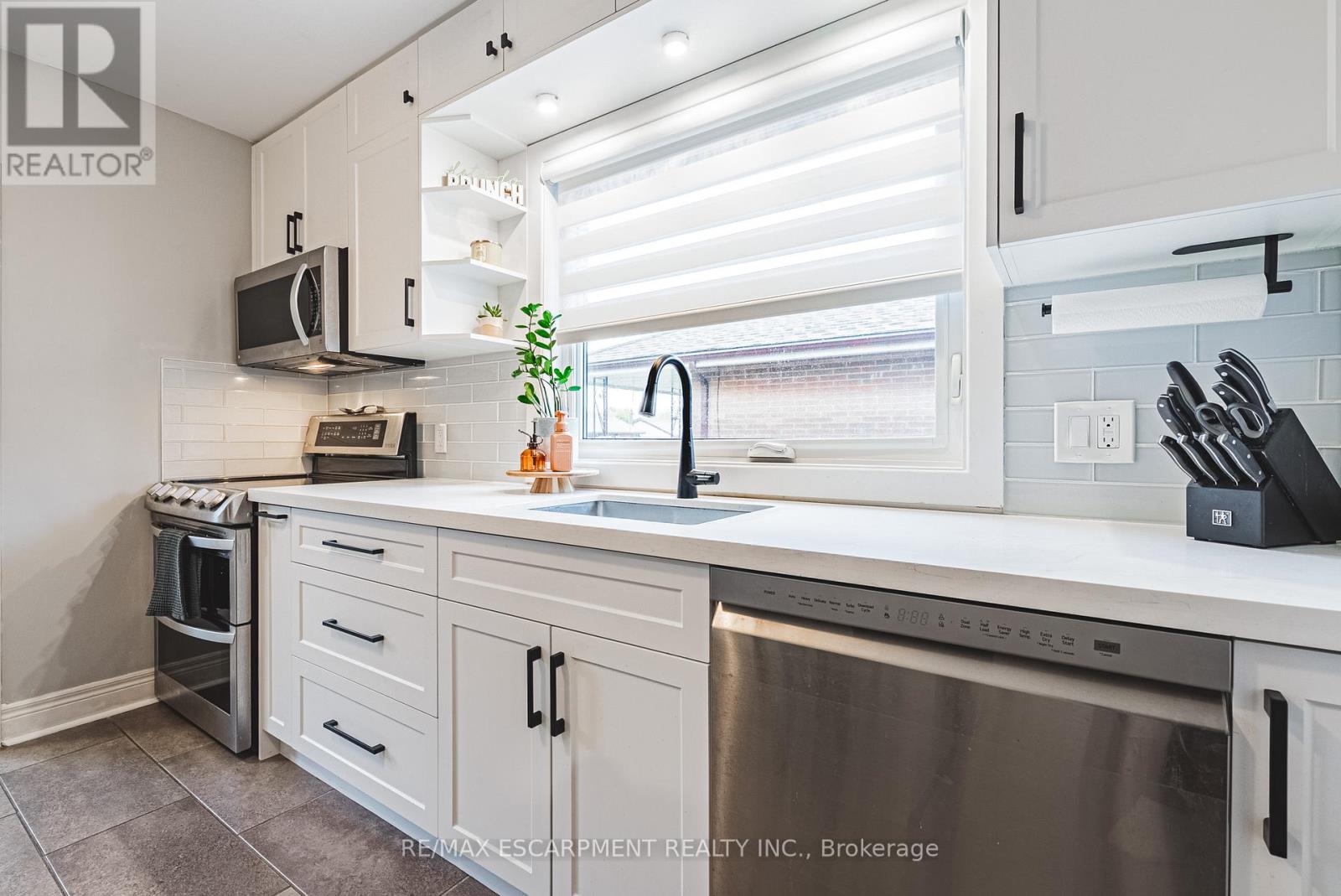 307 East 33rd Street, Hamilton, Ontario  L8V 3T9 - Photo 13 - X12529566