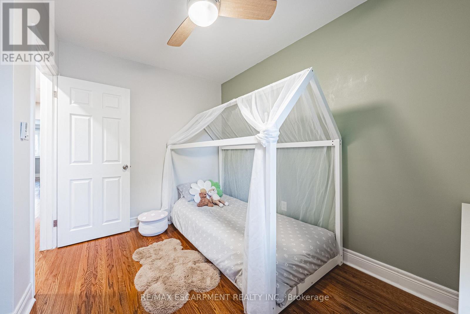 307 East 33rd Street, Hamilton, Ontario  L8V 3T9 - Photo 23 - X12529566