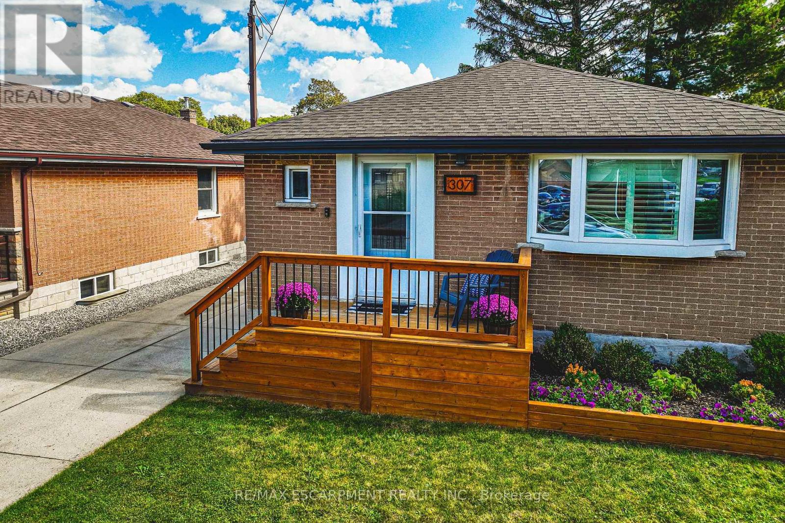 307 East 33rd Street, Hamilton, Ontario  L8V 3T9 - Photo 6 - X12529566