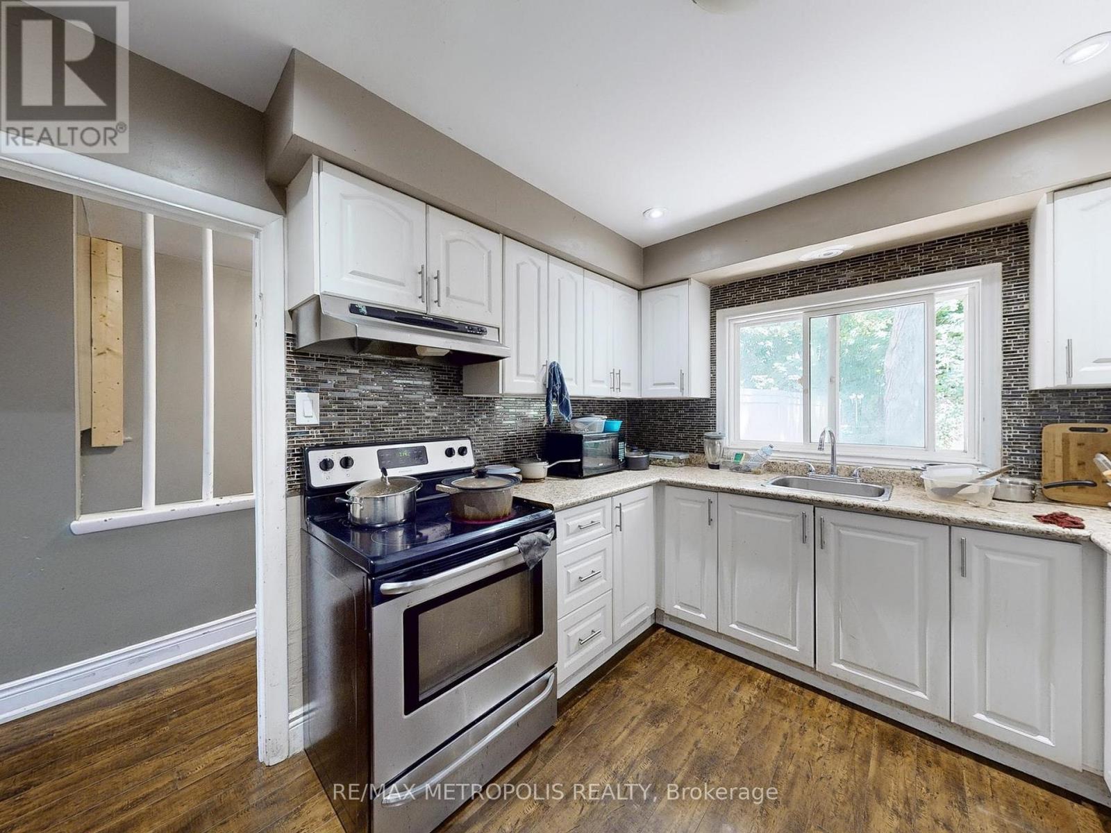 180 King Street N, Waterloo, Ontario  N2J 2Y5 - Photo 10 - X12529574