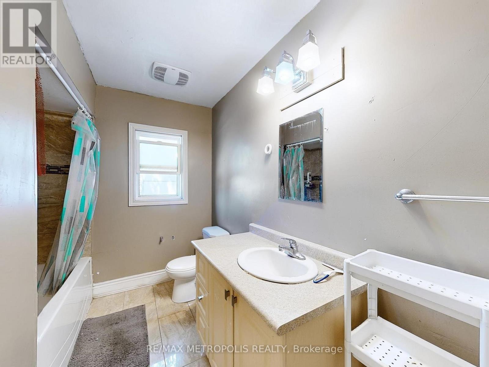 180 King Street N, Waterloo, Ontario  N2J 2Y5 - Photo 20 - X12529574