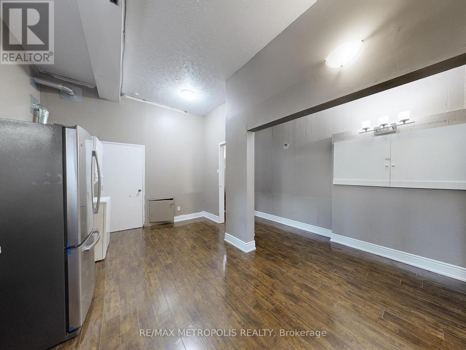 180 King Street N, Waterloo, Ontario  N2J 2Y5 - Photo 29 - X12529574