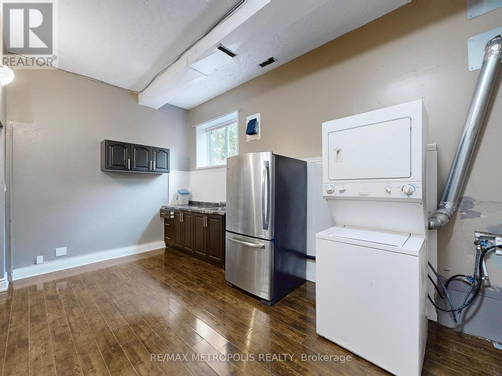 180 King Street N, Waterloo, Ontario  N2J 2Y5 - Photo 30 - X12529574