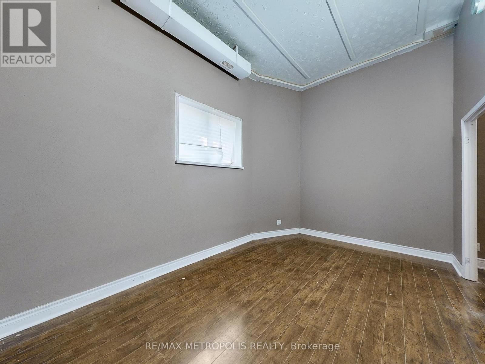 180 King Street N, Waterloo, Ontario  N2J 2Y5 - Photo 34 - X12529574