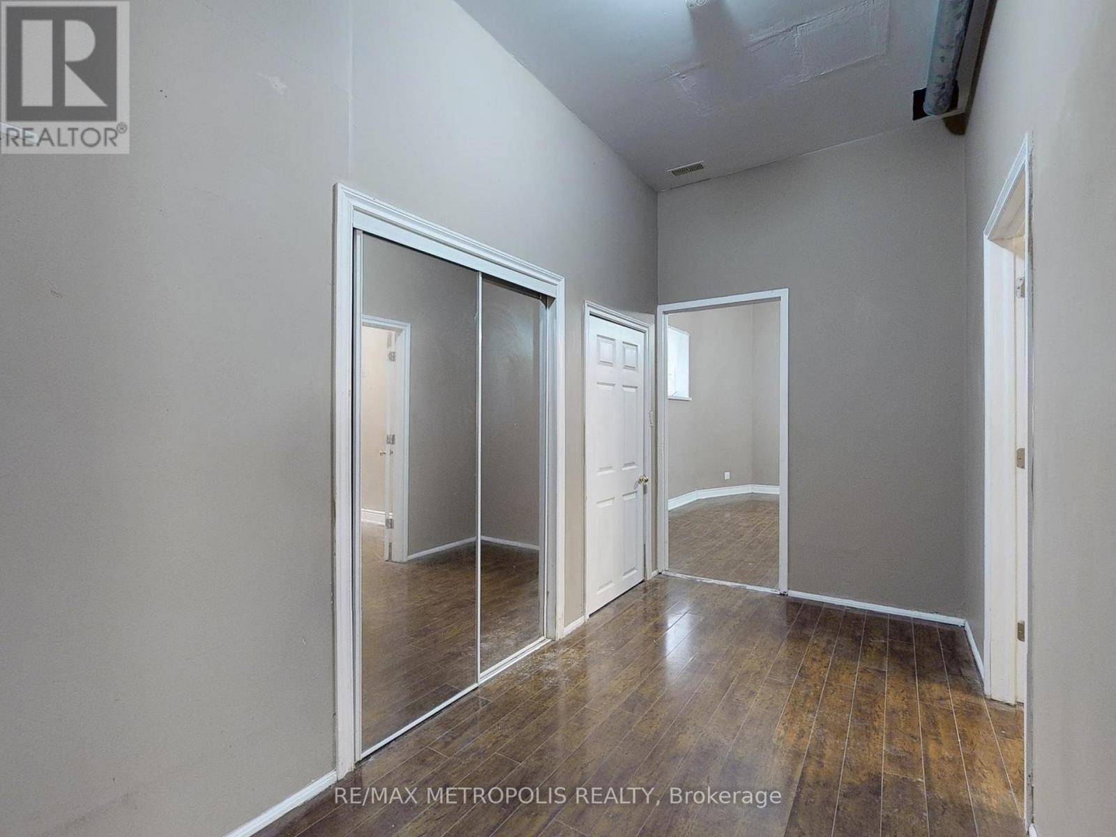 180 King Street N, Waterloo, Ontario  N2J 2Y5 - Photo 38 - X12529574