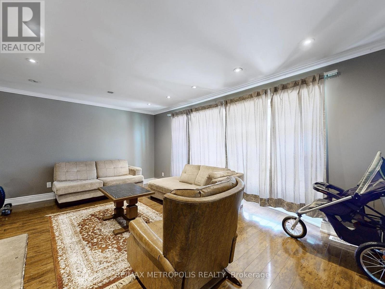 180 King Street N, Waterloo, Ontario  N2J 2Y5 - Photo 4 - X12529574