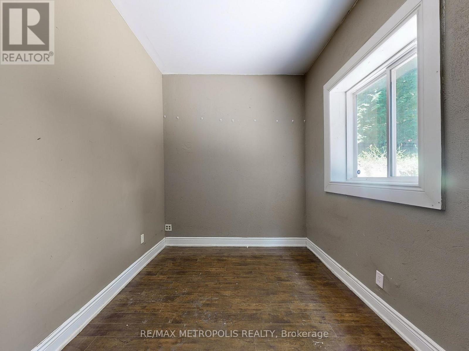 180 King Street N, Waterloo, Ontario  N2J 2Y5 - Photo 40 - X12529574