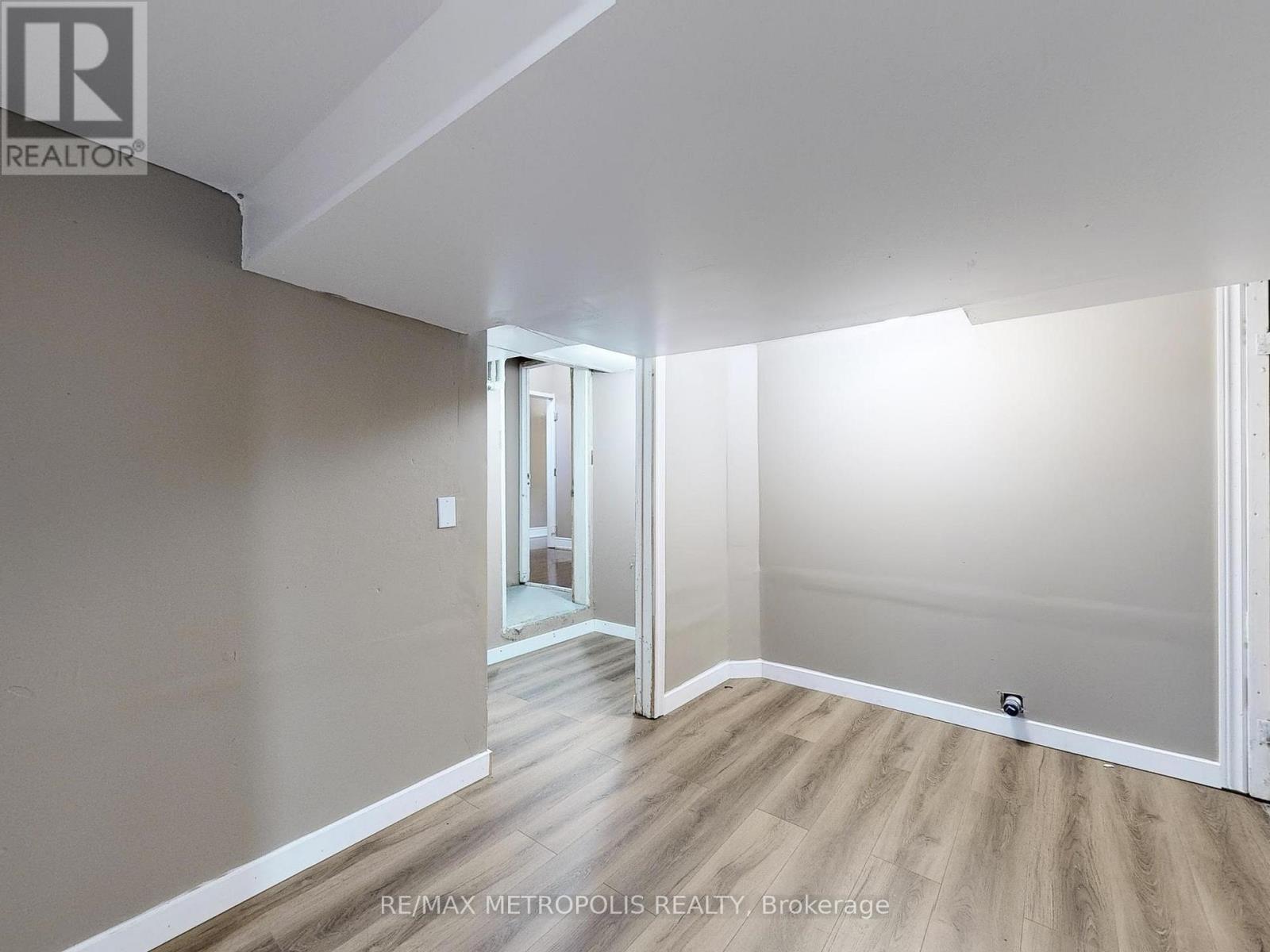 180 King Street N, Waterloo, Ontario  N2J 2Y5 - Photo 42 - X12529574