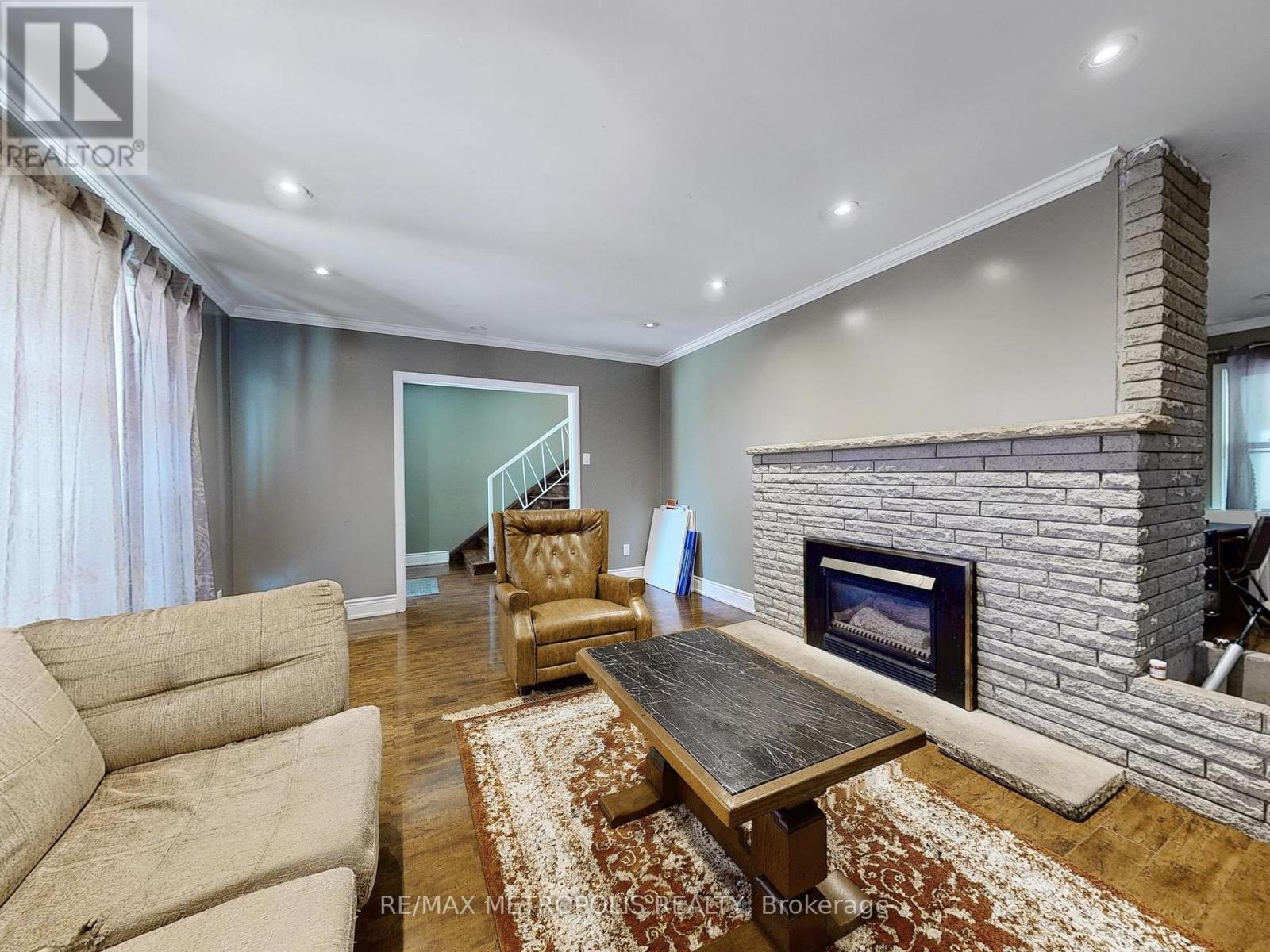 180 King Street N, Waterloo, Ontario  N2J 2Y5 - Photo 5 - X12529574