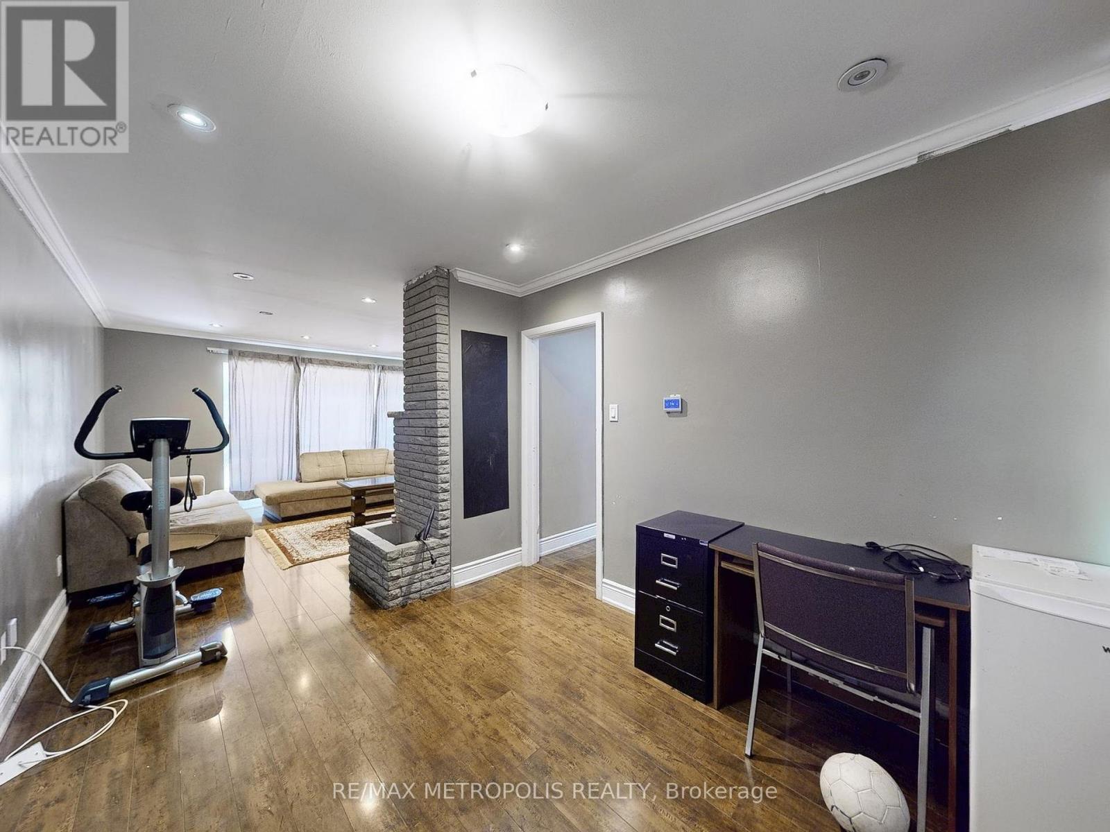 180 King Street N, Waterloo, Ontario  N2J 2Y5 - Photo 8 - X12529574