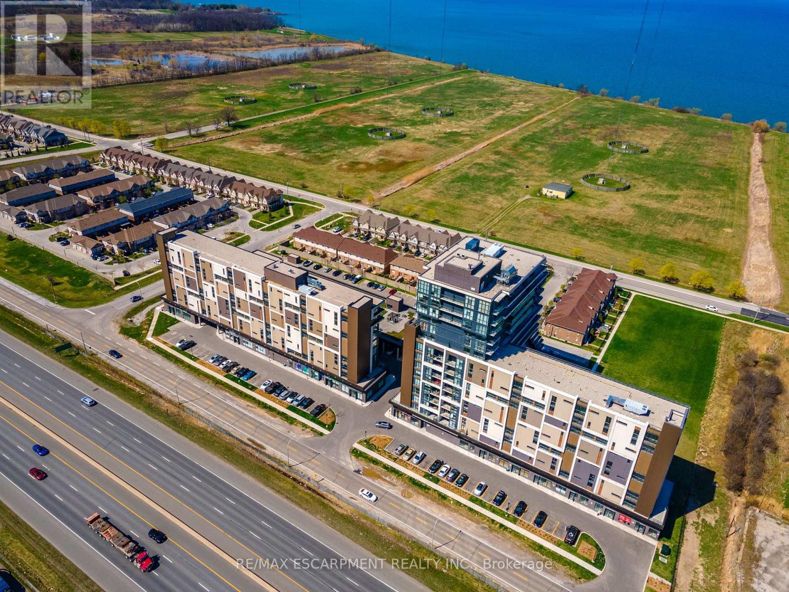 1404 - 550 NORTH SERVICE ROAD, Grimsby, Ontario