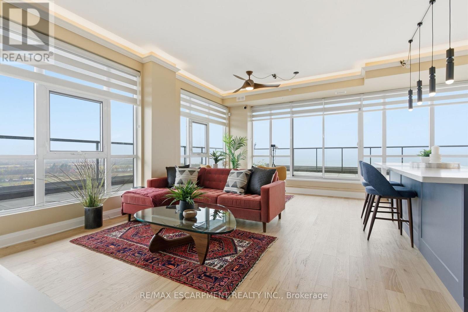 1404 - 550 North Service Road, Grimsby, Ontario  L3M 0H9 - Photo 14 - X12529616