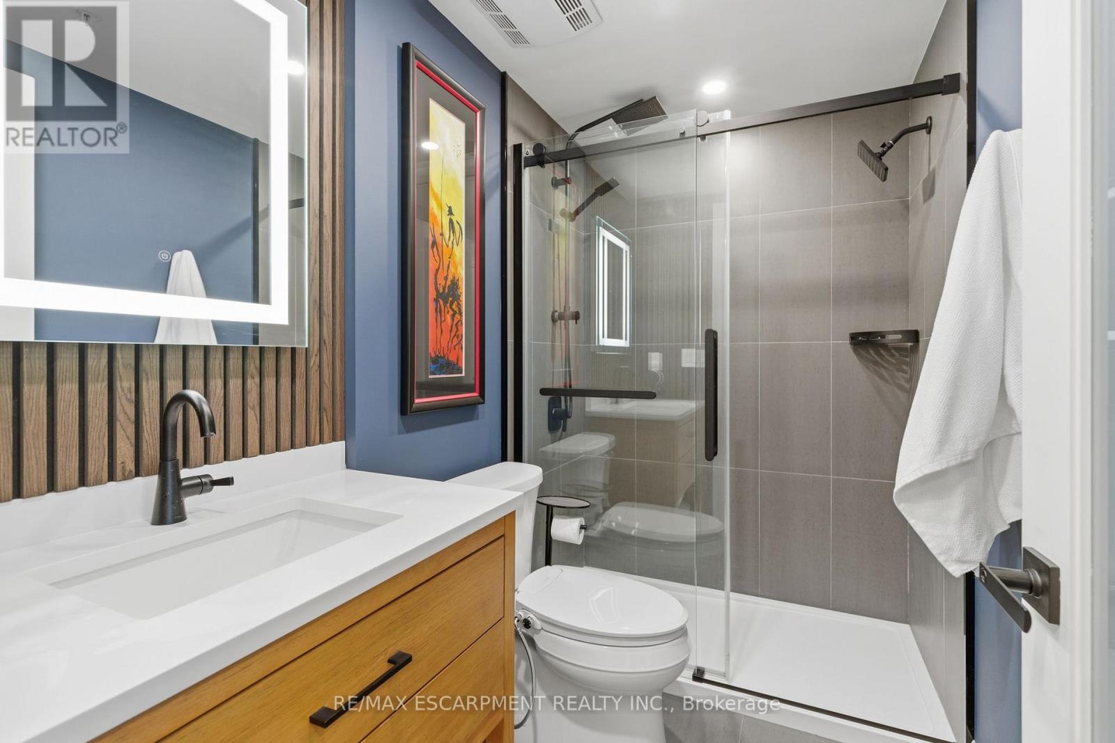 1404 - 550 North Service Road, Grimsby, Ontario  L3M 0H9 - Photo 26 - X12529616