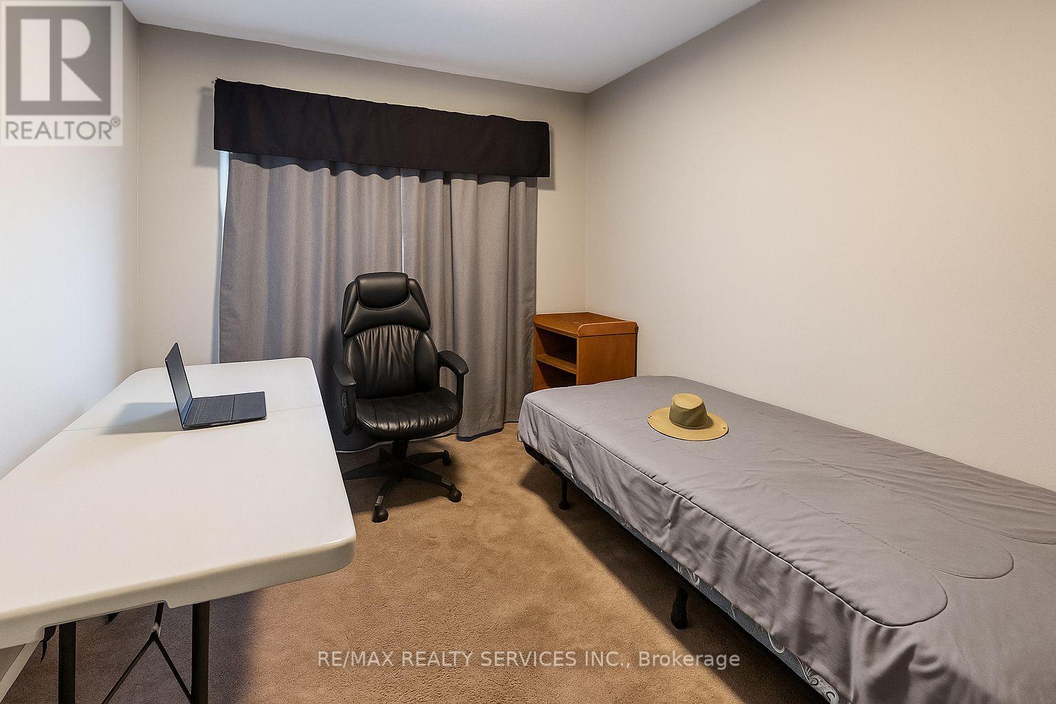 35 - 113 Hartley Avenue, Brant, Ontario  N3L 0K8 - Photo 10 - X12529672