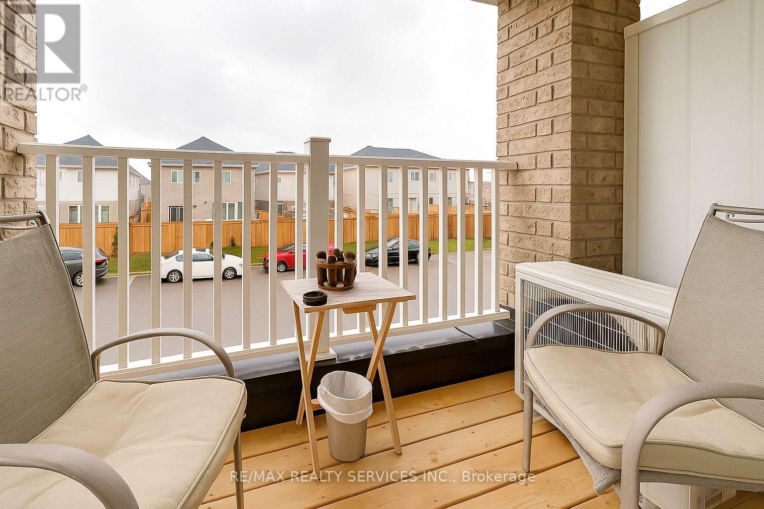 35 - 113 Hartley Avenue, Brant, Ontario  N3L 0K8 - Photo 5 - X12529672