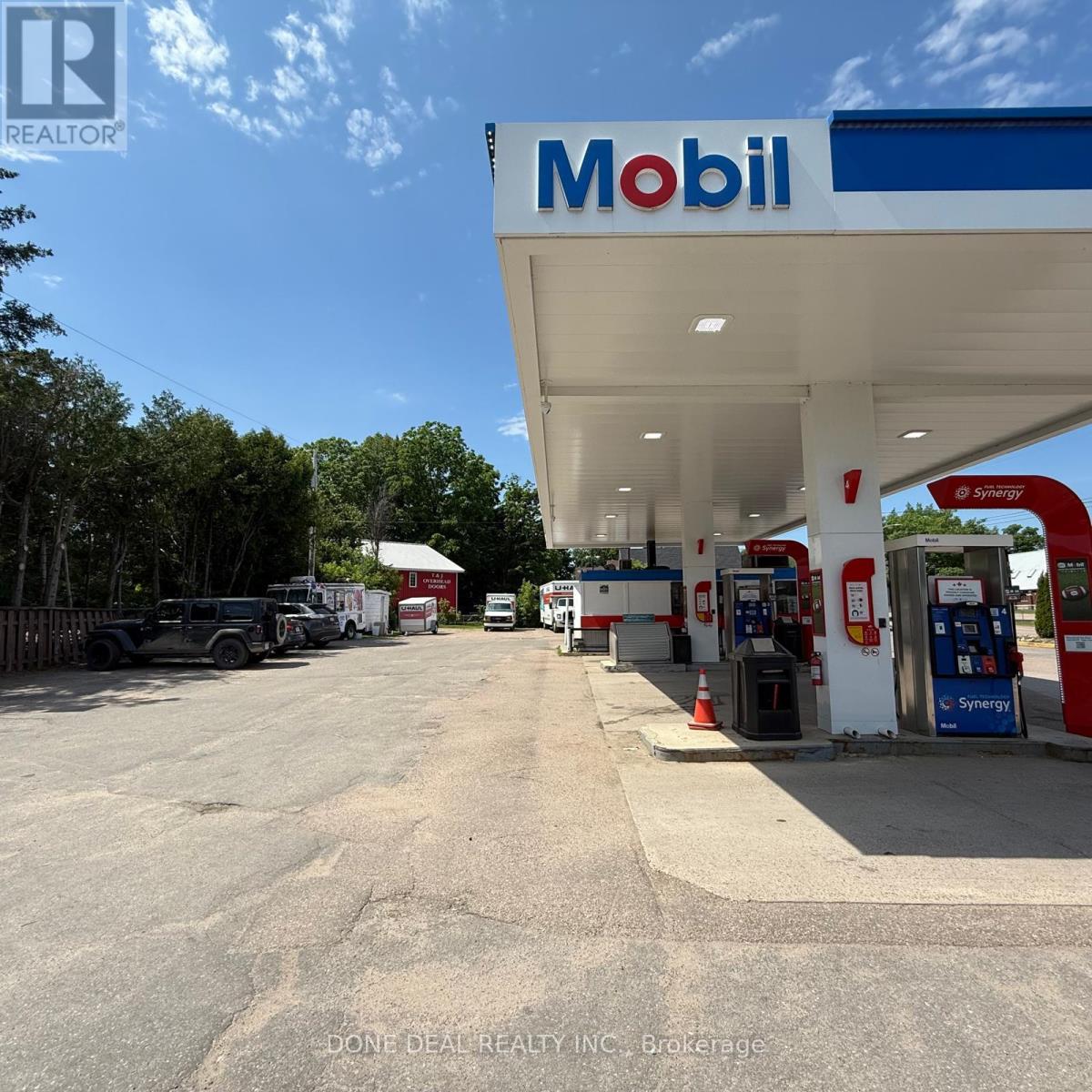 640 Pembroke Street W, Pembroke, Ontario  K8A 5P3 - Photo 2 - X12529700