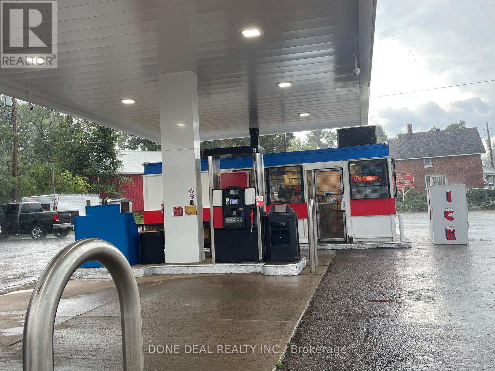 640 Pembroke Street W, Pembroke, Ontario  K8A 5P3 - Photo 9 - X12529700