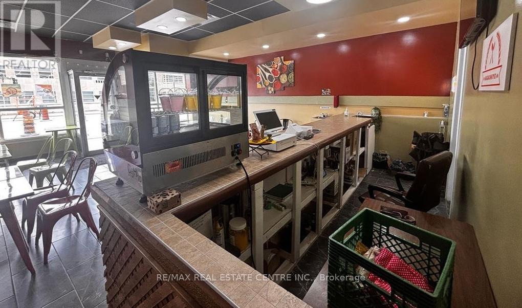 1155 University Avenue W, Windsor, Ontario  N9A 5T1 - Photo 7 - X12529712