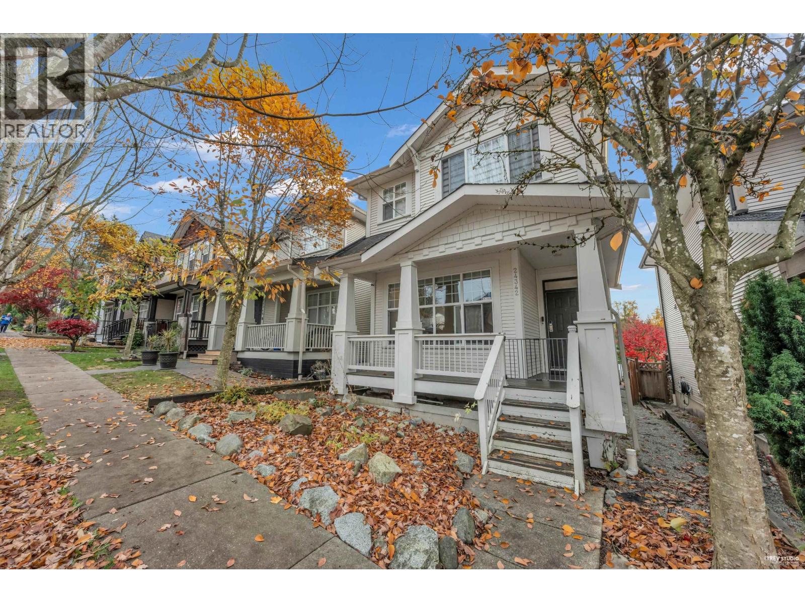 24342 102b Avenue, Maple Ridge, British Columbia  V2W 1Y2 - Photo 3 - R3065673