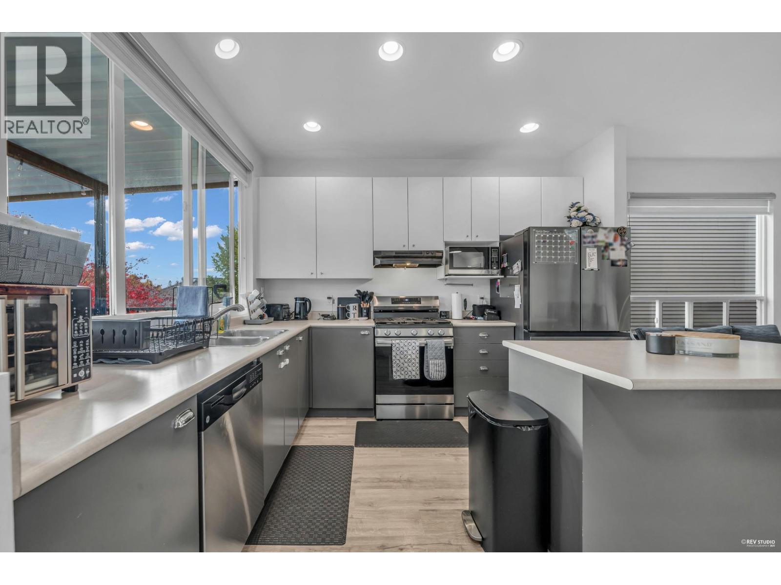 24342 102b Avenue, Maple Ridge, British Columbia  V2W 1Y2 - Photo 10 - R3065673