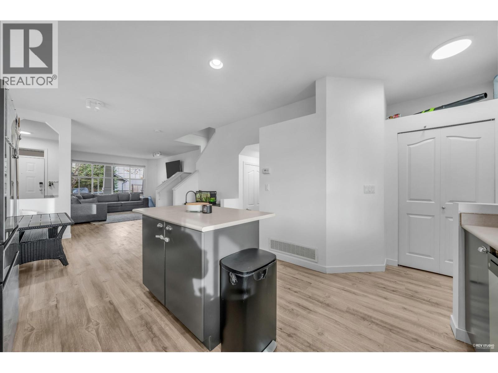 24342 102b Avenue, Maple Ridge, British Columbia  V2W 1Y2 - Photo 13 - R3065673