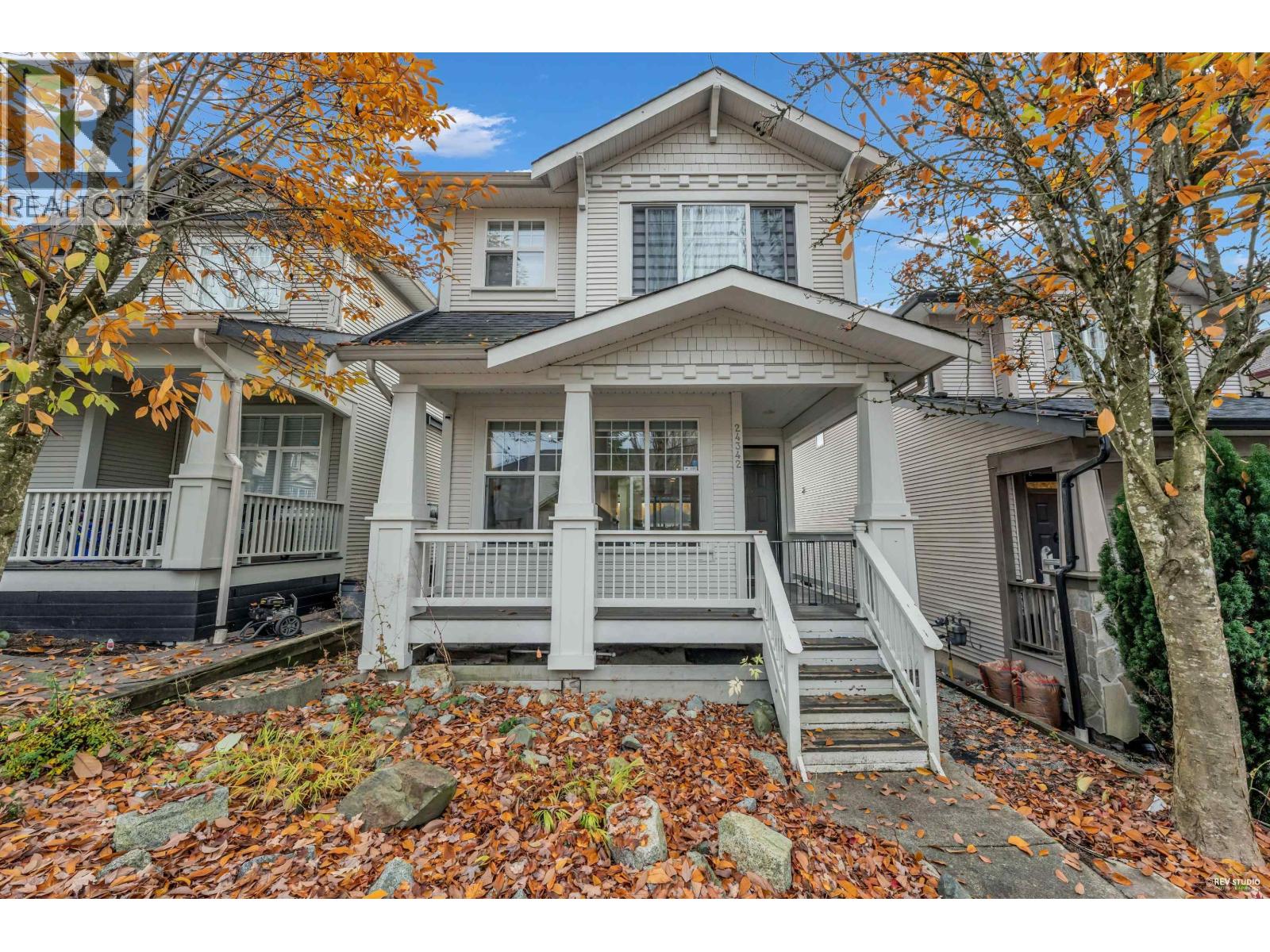 24342 102b Avenue, Maple Ridge, British Columbia  V2W 1Y2 - Photo 2 - R3065673