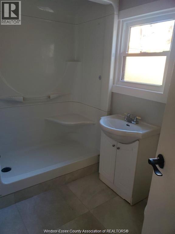 15 Jones, Leamington, Ontario  N8H 2R7 - Photo 12 - 25028488