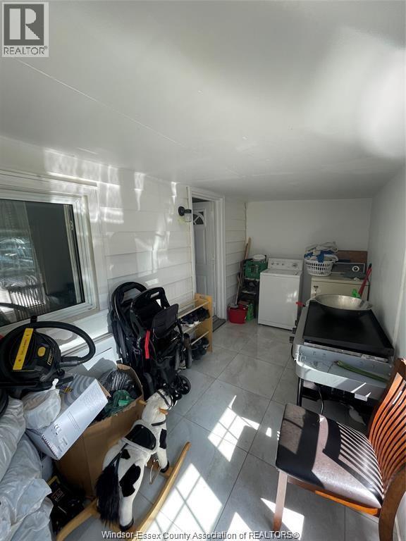 15 Jones, Leamington, Ontario  N8H 2R7 - Photo 5 - 25028488