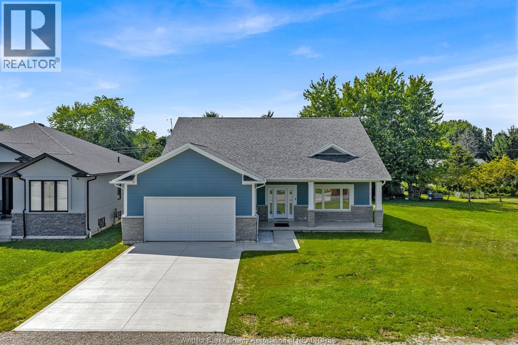 157 Gloucester Drive, Essex, Ontario  N0R 1G0 - Photo 2 - 25028487