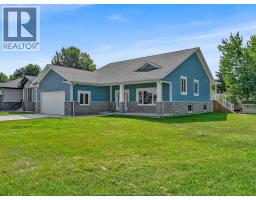 157 GLOUCESTER DRIVE, Essex, Ontario