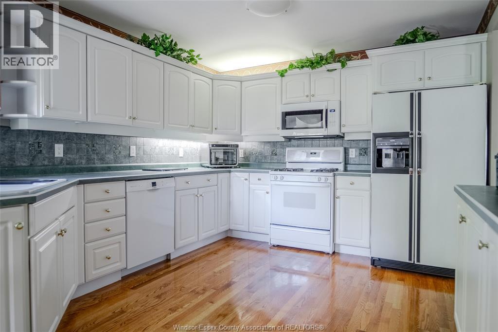 171 Sparling, Belle River, Ontario  N8L 0G4 - Photo 17 - 25028449