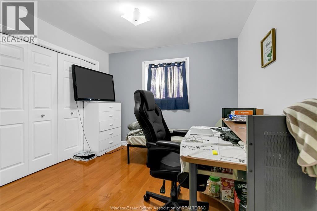 4681 Fontana, Windsor, Ontario  N9A 3E1 - Photo 9 - 25028490