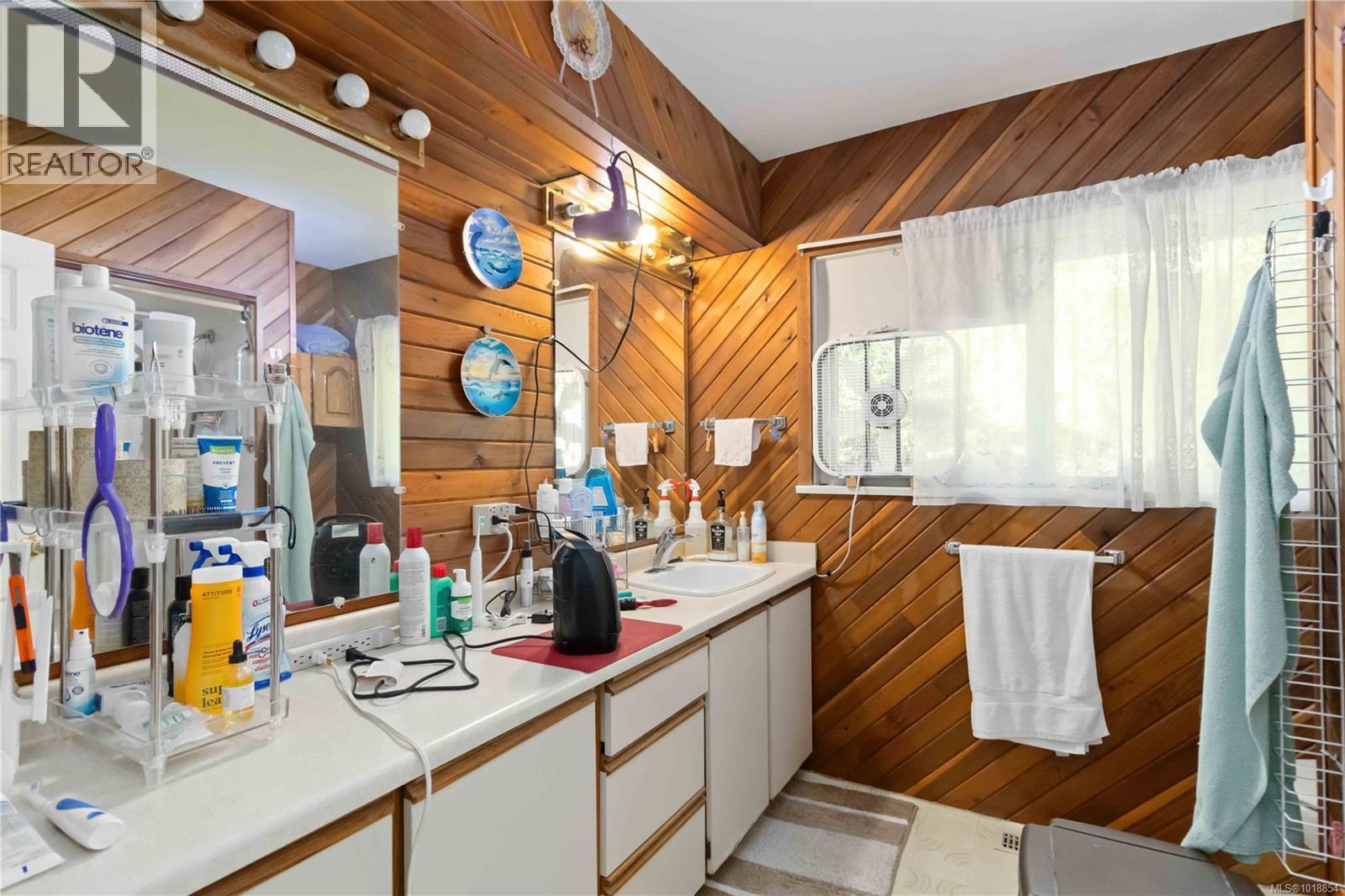 4504 Pachena Pl, Saanich, British Columbia  V8X 2N9 - Photo 19 - 1018854