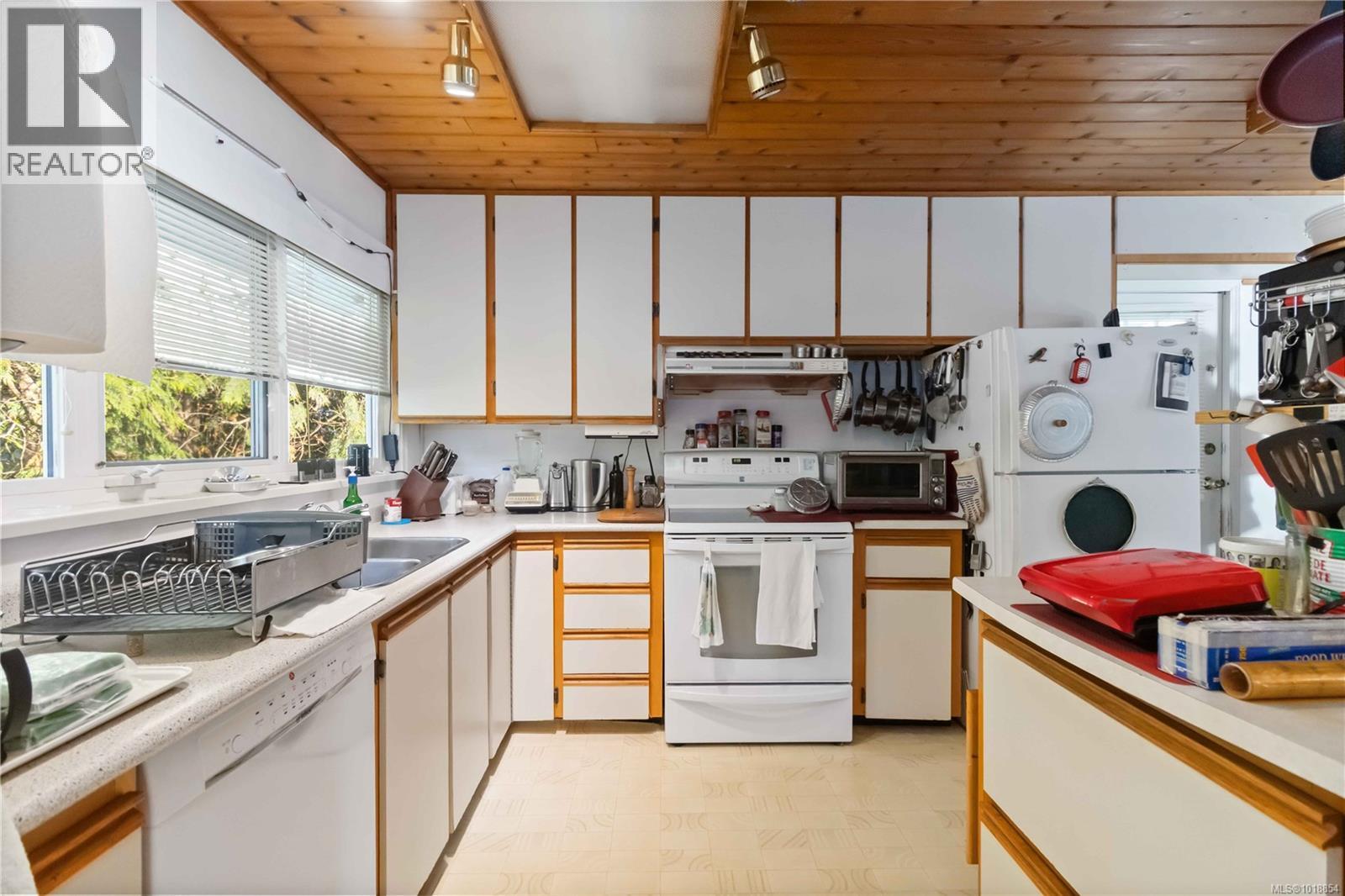 4504 Pachena Pl, Saanich, British Columbia  V8X 2N9 - Photo 14 - 1018854