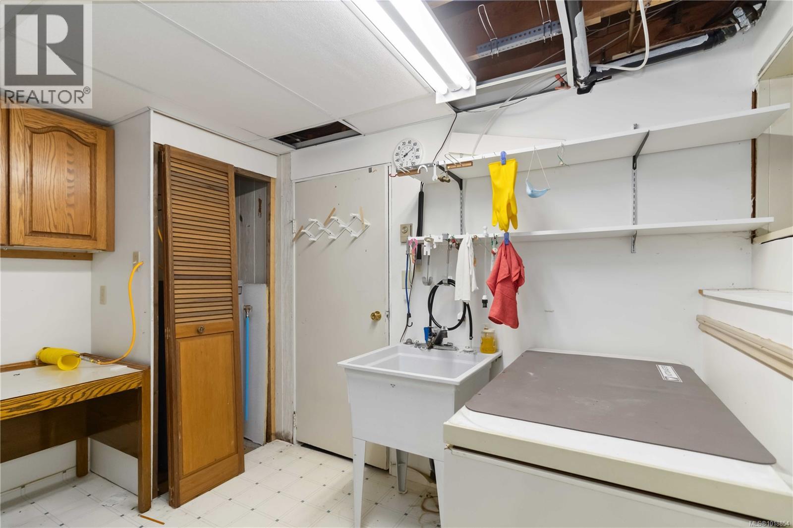 4504 Pachena Pl, Saanich, British Columbia  V8X 2N9 - Photo 34 - 1018854