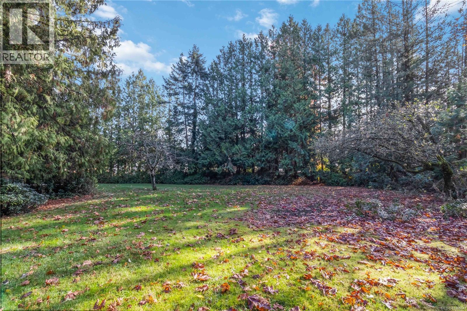 4504 Pachena Pl, Saanich, British Columbia  V8X 2N9 - Photo 2 - 1018854