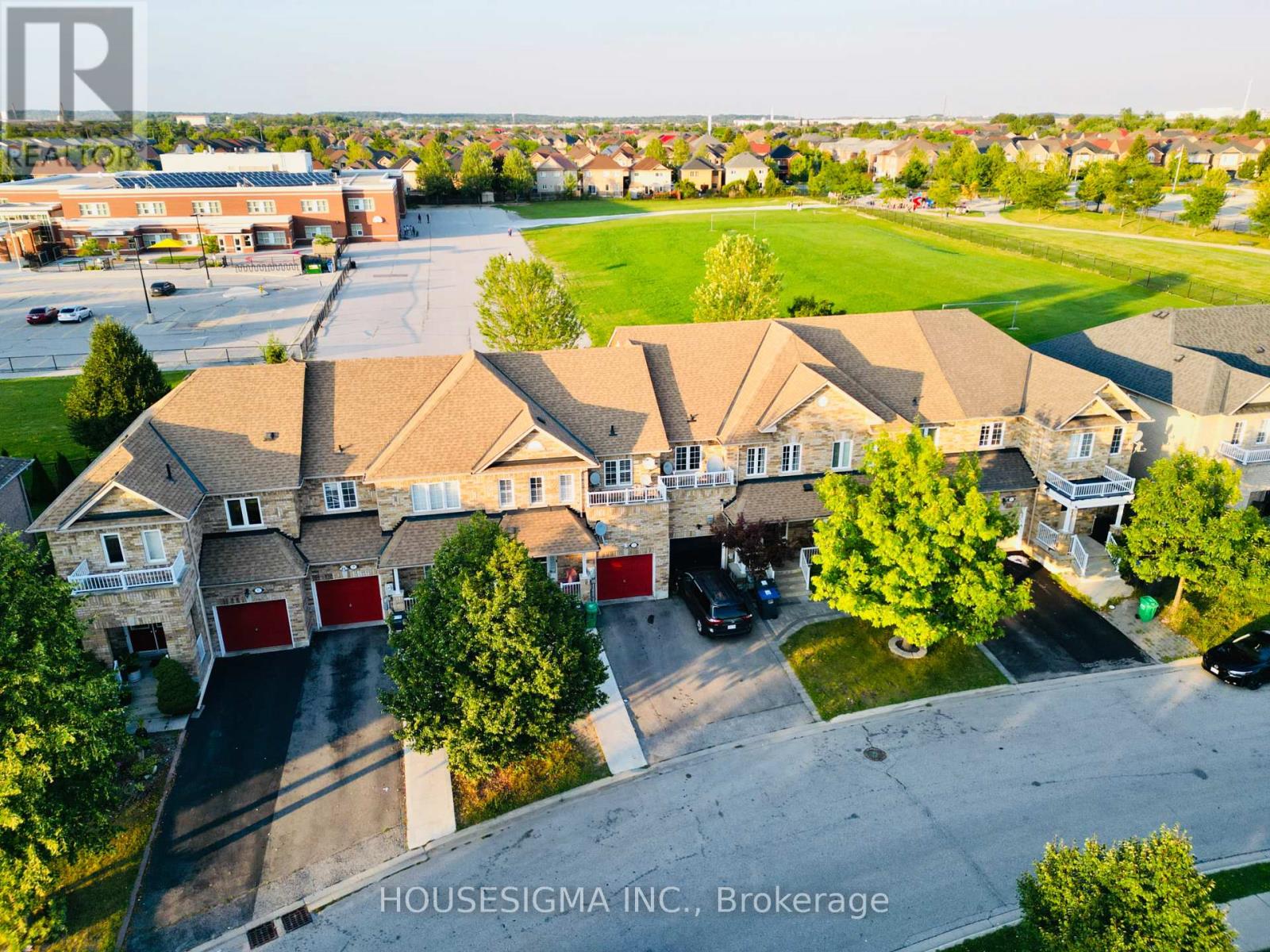 77 Beavervalley Drive, Brampton, Ontario  L7A 3R3 - Photo 8 - W12355472