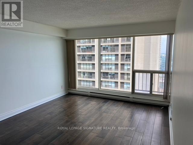 2102 - 65 Harbour Square, Toronto, Ontario  M5J 2L4 - Photo 13 - C12529738